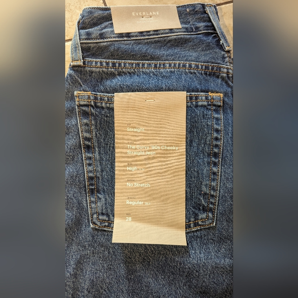 Everlane - The Curvy ’90s Cheeky® Jean